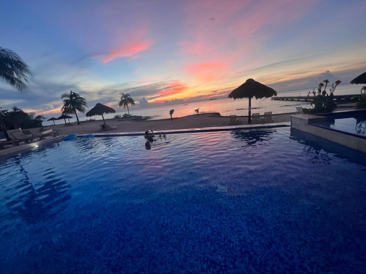 The Queen Of Cozumel Beach House -Luxury Beachfront Villa- Million Dollars View Exterior photo