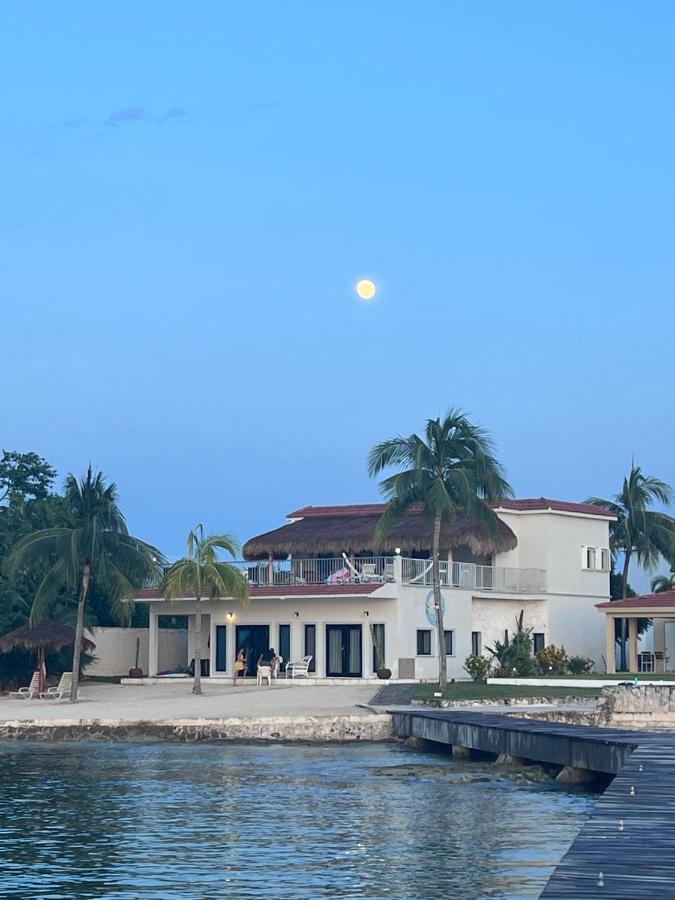 The Queen Of Cozumel Beach House -Luxury Beachfront Villa- Million Dollars View Exterior photo
