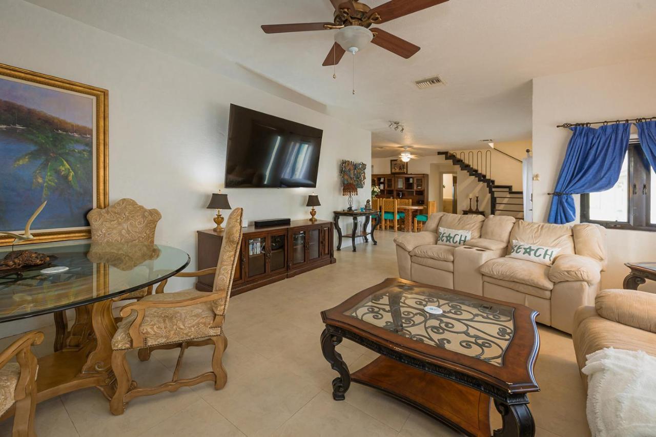 The Queen Of Cozumel Beach House -Luxury Beachfront Villa- Million Dollars View Exterior photo